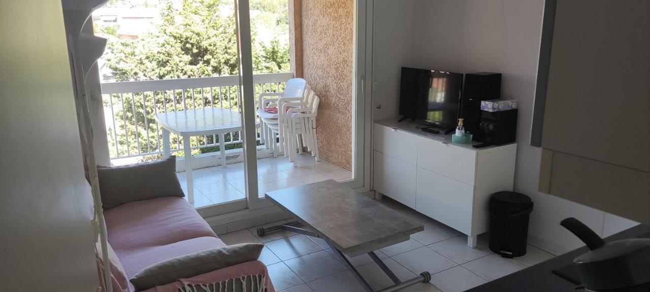 Appartement T2 Climatise Dans Residence Calme Cavalaire-sur-Mer Εξωτερικό φωτογραφία